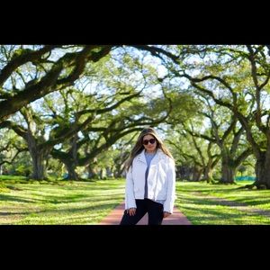 Meet your Posher, Allison